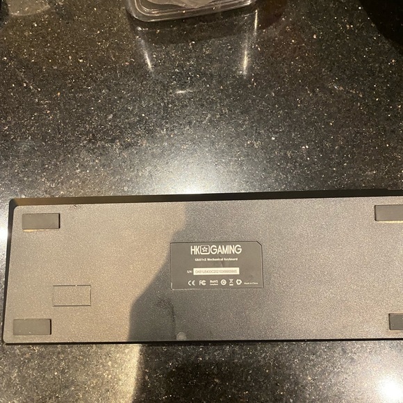 GK61 w/ yellow and brown switches - Picture 5 of 6